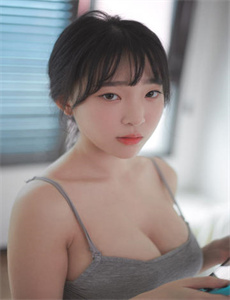 巜寂寞人妻喂奶-女留学生遭X侵视频曝光