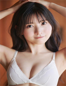 年轻女孩