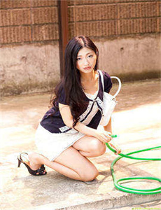 火辣萝莉写真集-凌虐娜美