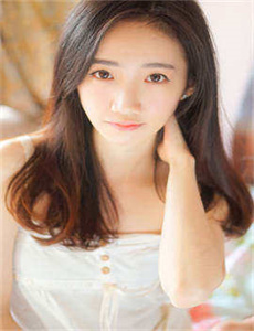 北京暴雨女子淡定做美甲-亭舟相望(限)